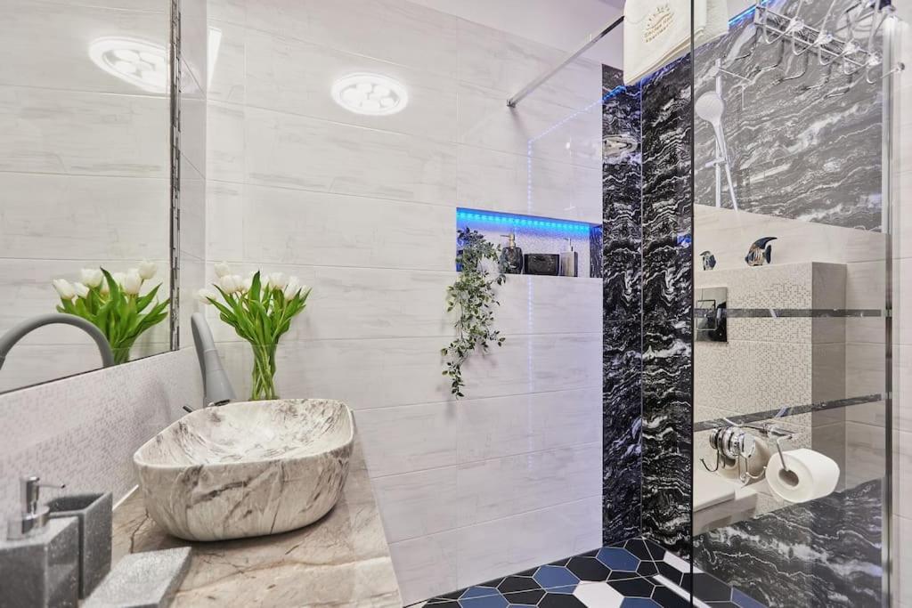 Golden Hour Apartments- Plac Slowianski 36 Swinoujscie Ngoại thất bức ảnh